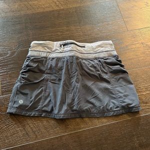 Lululemon mini skirt size 4